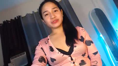 JASMINE online show from 12-17-25, 11:05