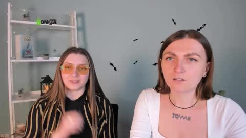 jasmine_fly online show from 10-29-25, 01:02