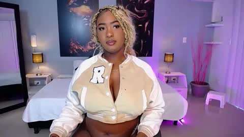 Instagram jasminecampbell1  online show from 02-07-26, 01:59