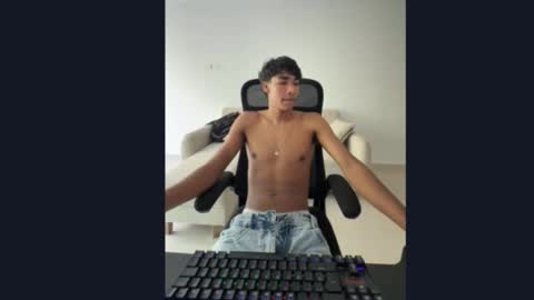 Snapshot of jason_haasland chatting on 11-27-25, 07:05 jason_haasland online show from 11-27-25, 07:05