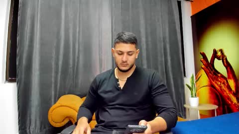 Snapshot of jason_shaw_ chatting on 11-15-25, 05:42 Jasson Shaw online show from 11-15-25, 05:42