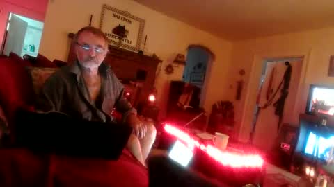 Snapshot of jasonreloaded694u chatting on 10-23-25, 08:51 Jason online show from 10-23-25, 08:51