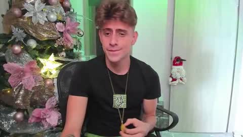 Snapshot of jasper__jones chatting on 12-18-24, 05:52 JASPER JONES online show from 12-18-24, 05:52