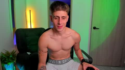 Snapshot of jasper__jones chatting on 01-09-25, 07:31 JASPER JONES online show from 01-09-25, 07:31