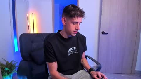 Snapshot of jasper__jones chatting on 01-11-25, 08:22 JASPER JONES online show from 01-11-25, 08:22