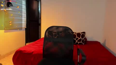 Snapshot of jasper__jones chatting on 11-25-25, 08:20 JASPER JONES online show from 11-25-25, 08:20