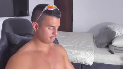 JBrooksXx online show from 02-01-25, 01:02