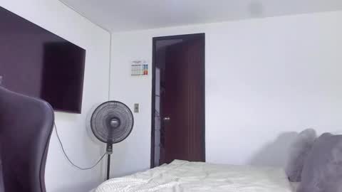 JBrooksXx online show from 02-15-25, 09:59