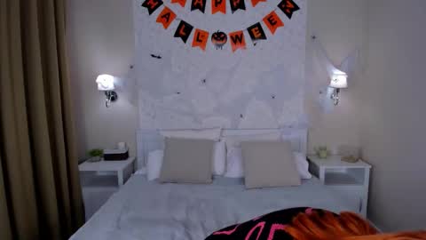 Charlotte online show from 10-27-25, 02:04