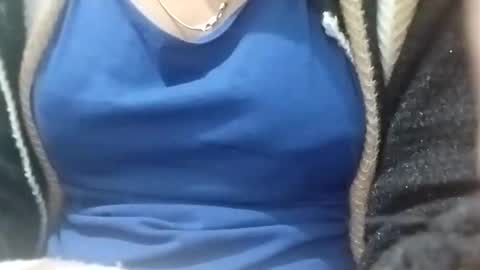 Snapshot of jasspreettt chatting on 01-09-25, 02:40 jasspreettt online show from 01-09-25, 02:40