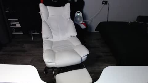 Jastin online show from 12-15-24, 03:09