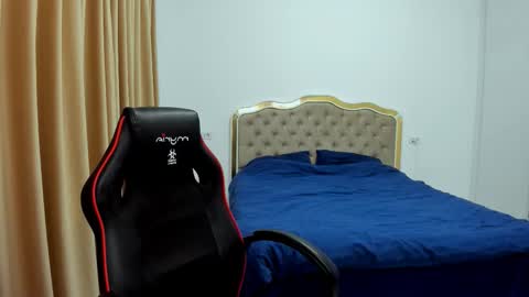  Javi  online show from 10-19-25, 09:48