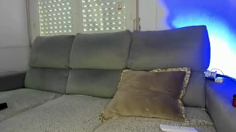 Javier  online show from 02-12-26, 02:45