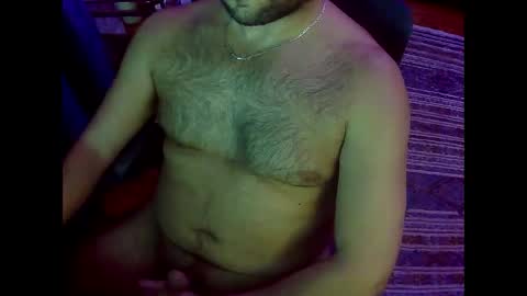 Snapshot of javiererik chatting on 02-18-25, 05:42 javi online show from 02-18-25, 05:42