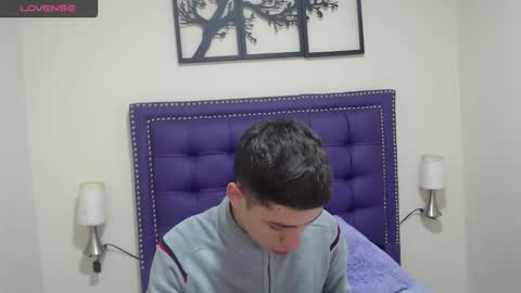 JAX THORN online show from 11-24-25, 05:34