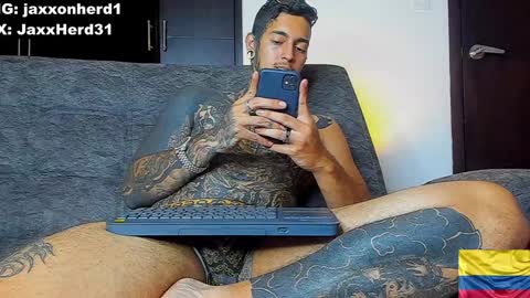 Snapshot of jaxxxonherd chatting on 01-19-25, 12:49 Michael online show from 01-19-25, 12:49