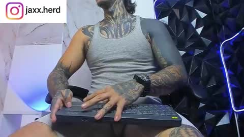 Snapshot of jaxxxonherd chatting on 09-25-25, 12:31 Michael online show from 09-25-25, 12:31