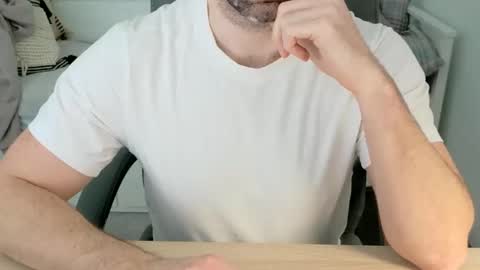 Snapshot of jay_d89 chatting on 02-06-26, 02:42 Jay D online show from 02-06-26, 02:42