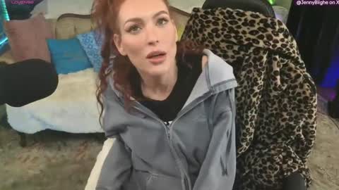 JennyBlighe online show from 12-17-25, 11:49