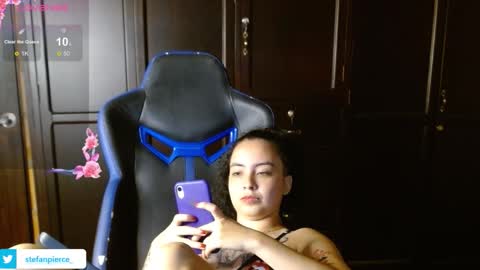 Snapshot of jaydensalvatore_ chatting on 10-16-25, 01:17 online show from 10-16-25, 01:17