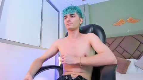 jaydenvillalobos online show from 09-26-25, 01:48