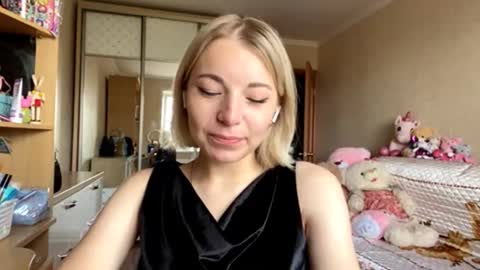 Mira online show from 10-15-25, 08:03