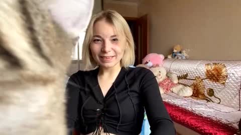 Mira online show from 10-18-25, 07:42