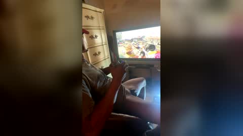 Snapshot of jayroxy27 chatting on 12-17-25, 06:19 jayroxy27 online show from 12-17-25, 06:19