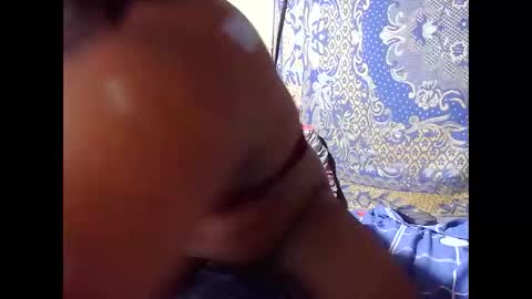 Snapshot of jaysonata215 chatting on 11-06-25, 05:03 jaysonata215 online show from 11-06-25, 05:03