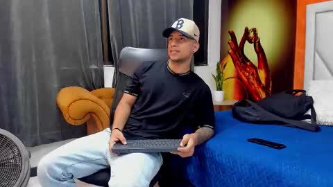 jaze_bradley online show from 11-29-25, 11:24