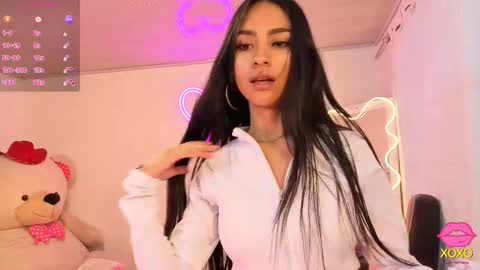 Jazmin  online show from 10-06-25, 11:40