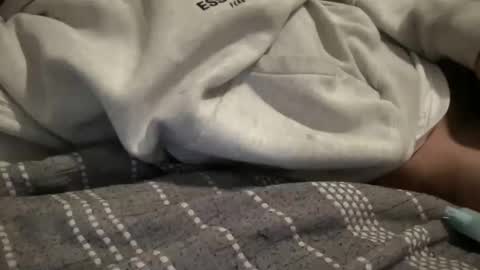 Snapshot of jbloxs chatting on 09-11-25, 04:34 Royal Family online show from 09-11-25, 04:34