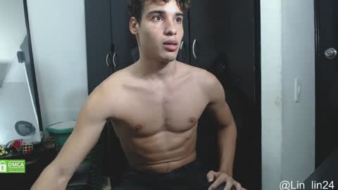 Snapshot of jbunny03 chatting on 12-17-24, 12:12 Lin online show from 12-17-24, 12:12