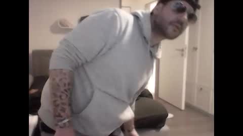 Snapshot of jby0791 chatting on 10-06-25, 01:14 jby0791 online show from 10-06-25, 01:14