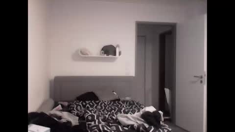 Snapshot of jby0791 chatting on 10-19-25, 02:01 jby0791 online show from 10-19-25, 02:01