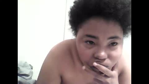 Snapshot of jccaramelbarbie12 chatting on 03-10-25, 03:45 JCCaramelbarbie online show from 03-10-25, 03:45