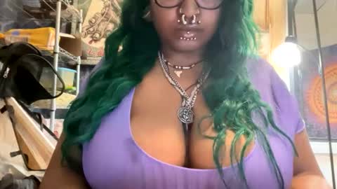 Snapshot of jdx00 chatting on 12-19-25, 05:03 jdx00 online show from 12-19-25, 05:03