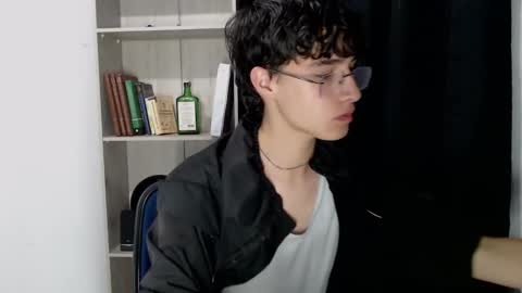 jeam_hot online show from 12-19-24, 09:49