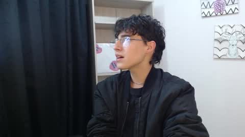 jeam_hot online show from 12-21-24, 09:47