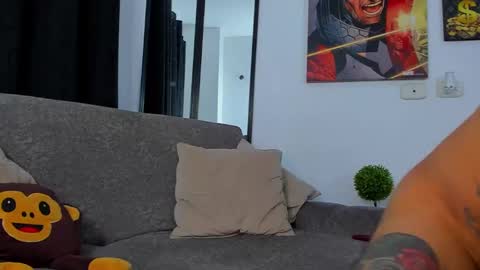 Jean  axelcrow       Modelo Independiente online show from 12-10-24, 04:45