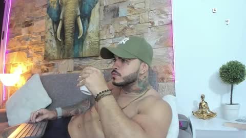 Jean  axelcrow       Modelo Independiente online show from 09-28-25, 06:19