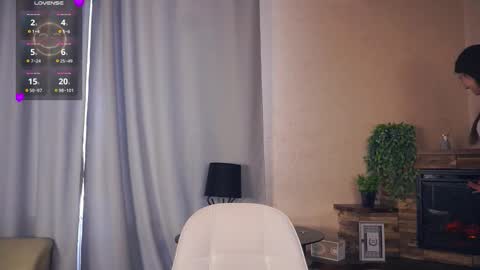 Snapshot of jeanemott chatting on 02-19-26, 06:31 Johnetta online show from 02-19-26, 06:31