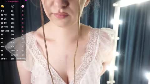 Snapshot of jeanfrancoa chatting on 10-18-25, 05:14 Haily online show from 10-18-25, 05:14