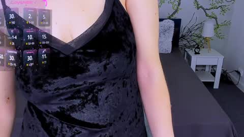 jeanniefox_ online show from 01-15-25, 07:26