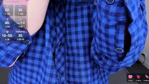 jeanniefox_ online show from 01-23-25, 07:43