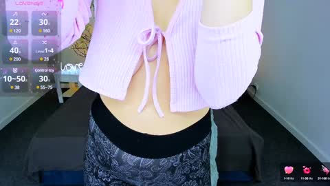 jeanniefox_ online show from 01-24-25, 09:26