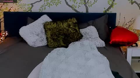 jeanniefox_ online show from 02-13-25, 02:09