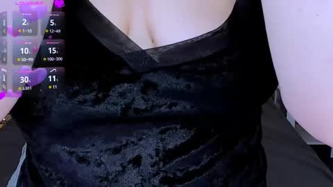 jeanniefox_ online show from 03-01-25, 12:50