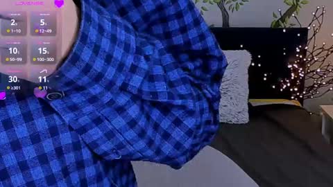 jeanniefox_ online show from 03-04-25, 07:30