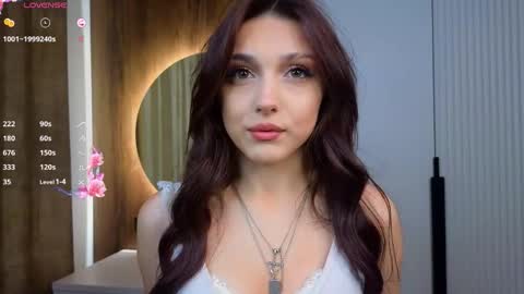 Bella online show from 02-25-26, 03:32